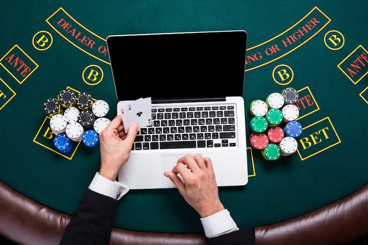 Antarmuka Sic Bo Dadu di newmacau88 menampilkan meja live dengan dealer, hasil dadu, dan area taruhan